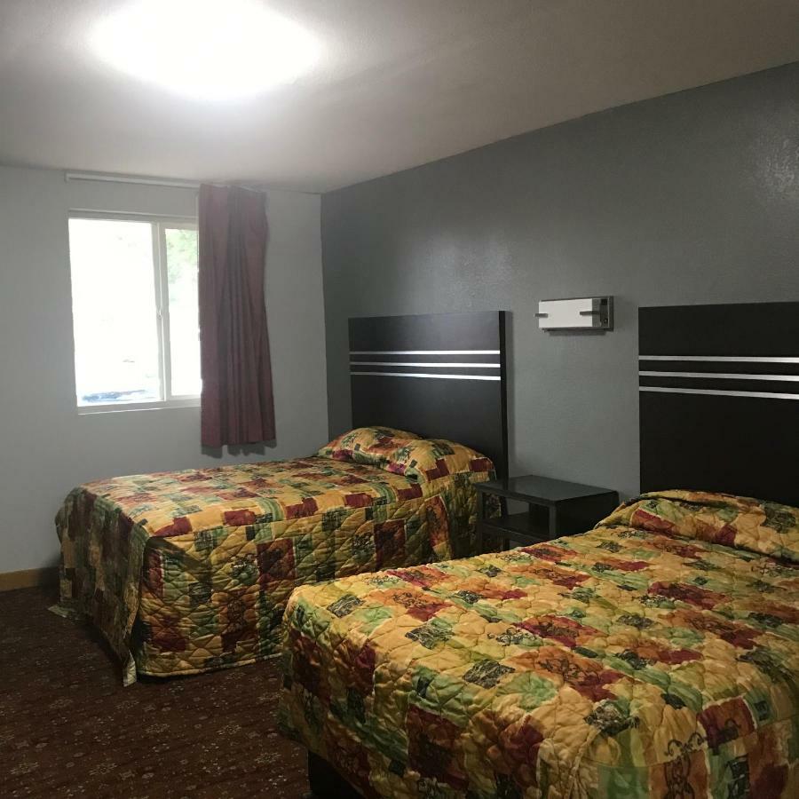 Guest Inn Yukon Eksteriør bilde
